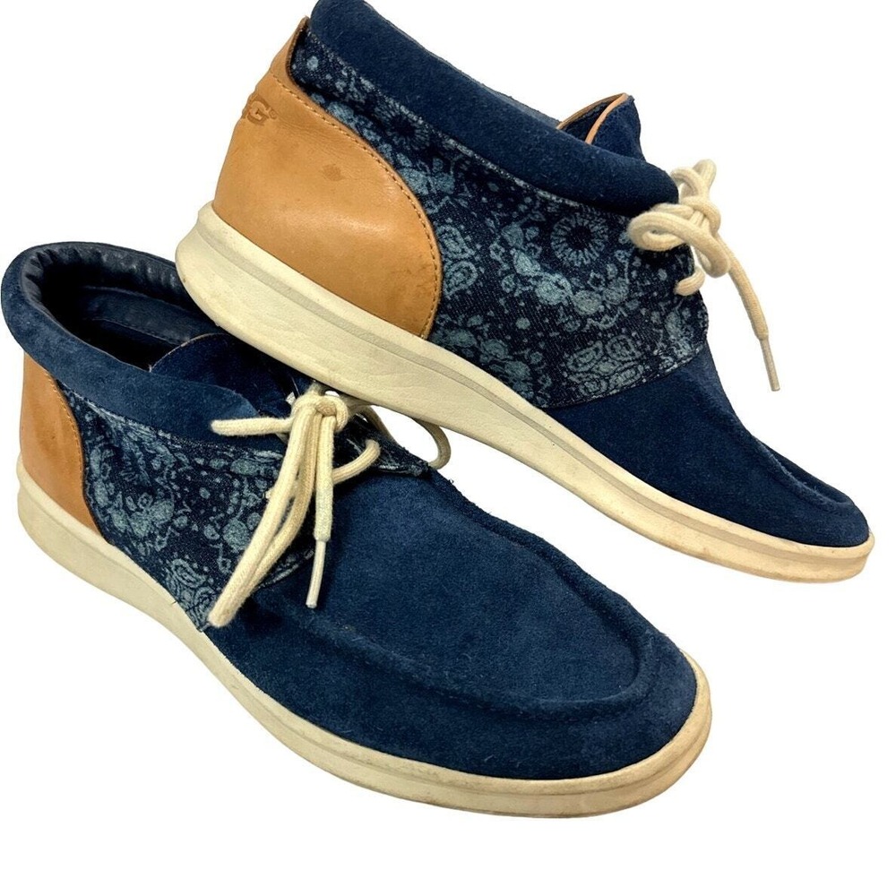 UGG AUSTRALIA Hulman Bandana Suede Ankle Sneaker Mens 9.5  Lace Up Shoes